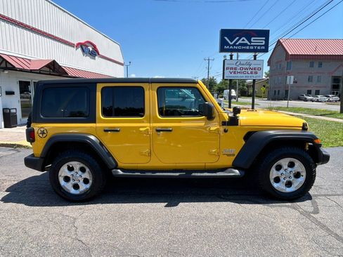 Used 2018 Jeep Wrangler Unlimited Sport S AWD/4WD image 4