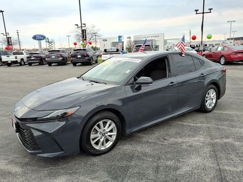 Used 2025 Toyota Camry LE image 8