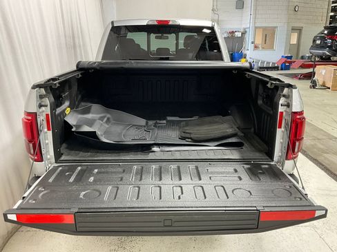 Used 2015 Ford F150 Lariat image 25