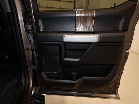 Certified 2018 Ford F150 Lariat image 18