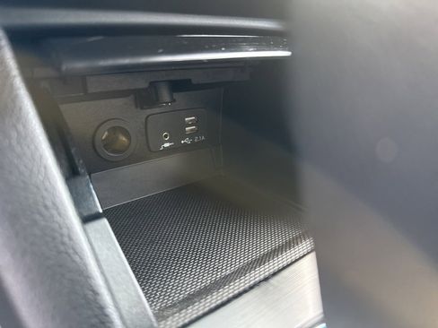 Used 2019 Subaru Outback 2.5i Limited w/ Popular Package #2 image 37