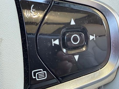 Used 2024 Volvo XC60 B5 Plus w/ Protection Package Premier AWD/4WD image 16