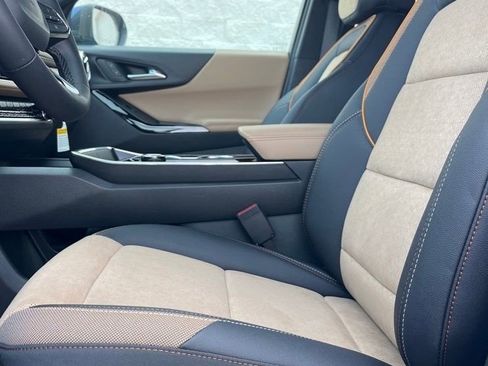 New 2026 Chevrolet Equinox ACTIV w/ Convenience Package III image 9