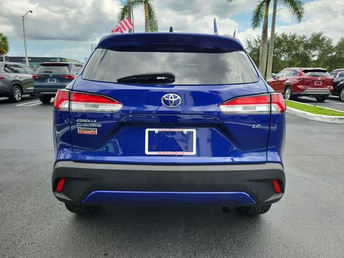 Used 2025 Toyota Corolla Cross LE FWD image 10
