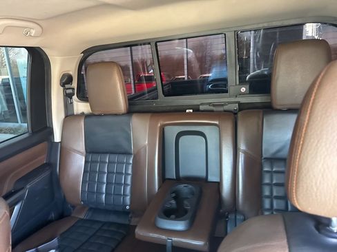 Used 2017 Nissan Titan Platinum Reserve image 22