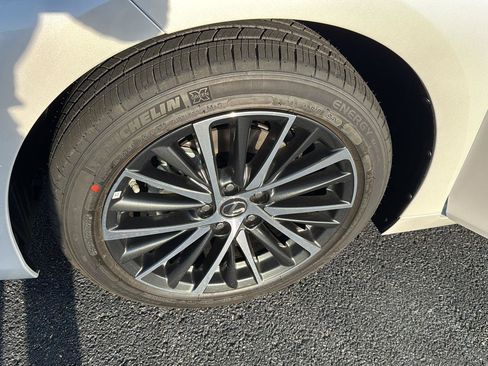 New 2025 Lexus ES 350 w/ Premium Package image 33