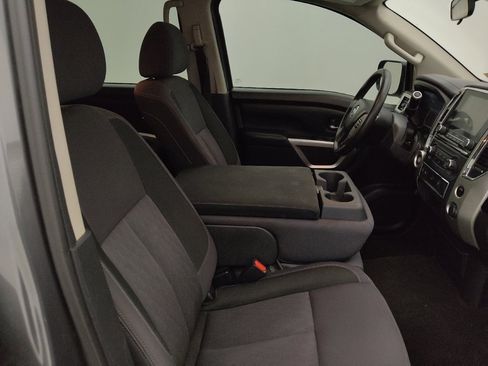 Used 2020 Nissan Titan SV w/ Accessory Utility Package image 21