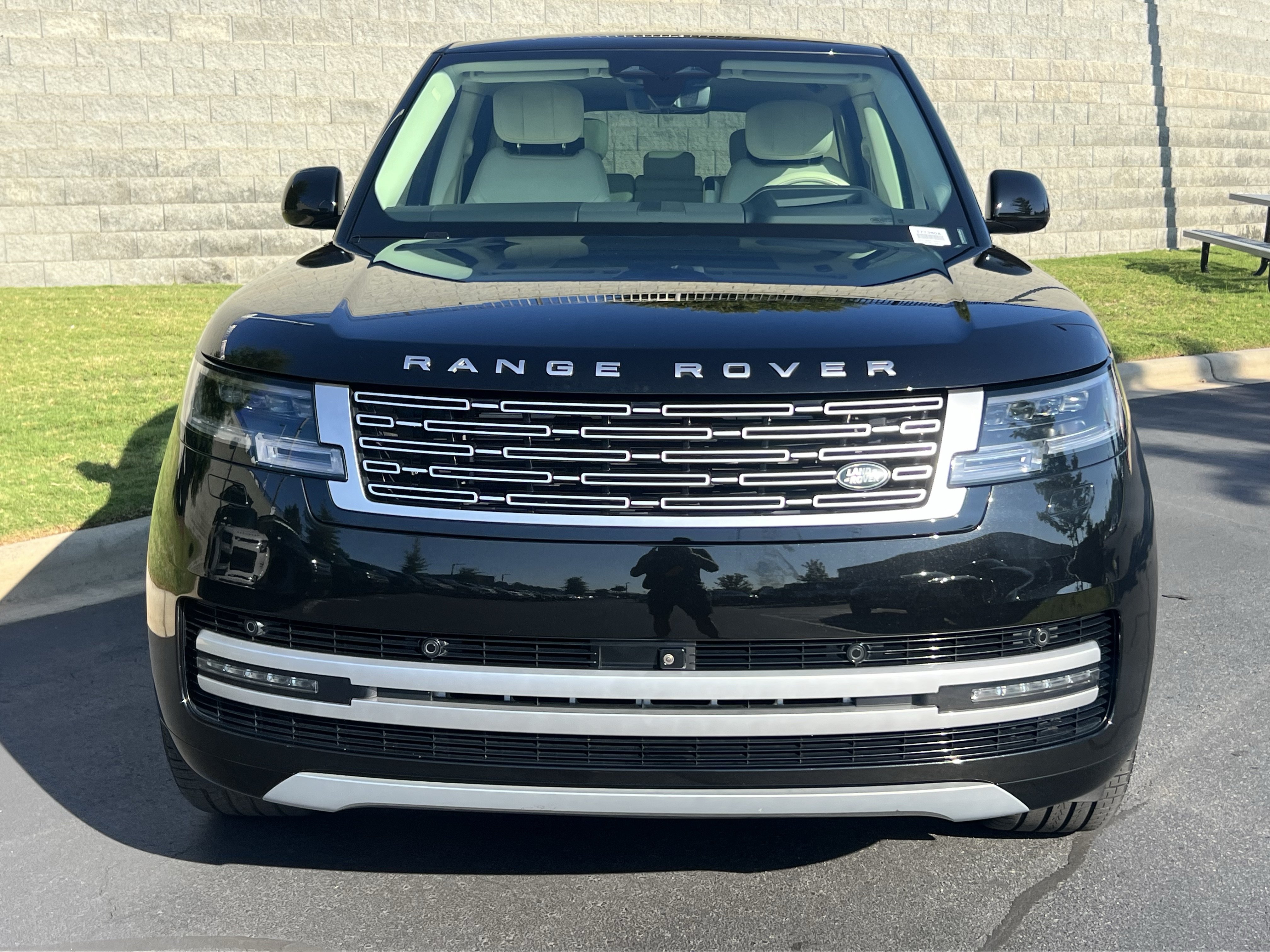 Certified 2024 Land Rover Range Rover Autobiography AWD/4WD image 11