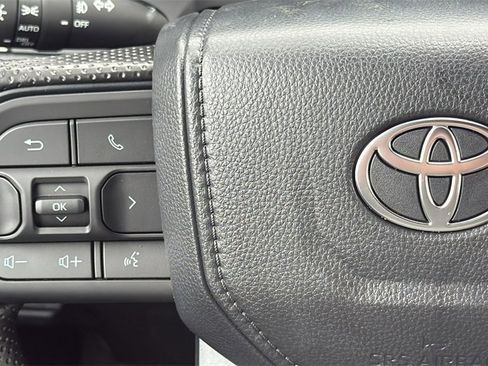 New 2025 Toyota Tacoma SR5 image 31