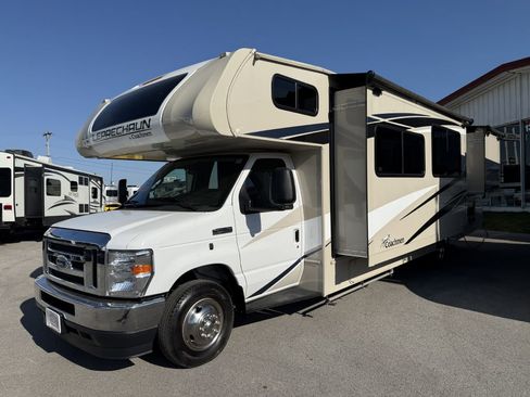 Used 2022 Ford E-450 and Econoline 450 Super Duty w/ Motorhome Prep Package image 15