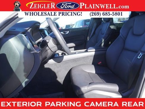 Used 2023 Volvo XC60 T8 Plus w/ Protection Package Premier image 13