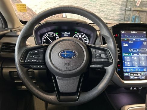 Used 2025 Subaru Crosstrek 2.0i Premium image 11