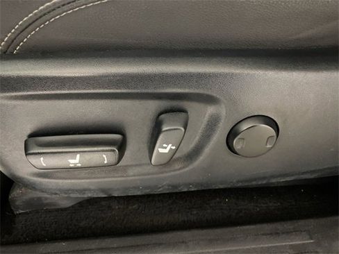 Used 2019 Toyota 4Runner SR5 Premium image 25