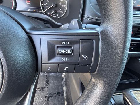 Used 2024 Nissan Rogue S AWD/4WD image 25