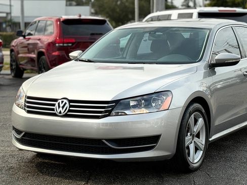 Used 2012 Volkswagen Passat 2.5 SE image 2