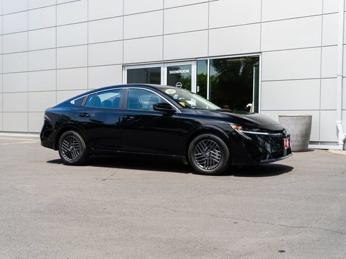 New 2026 Nissan Sentra SV w/ Floor Mat Package FWD image 29