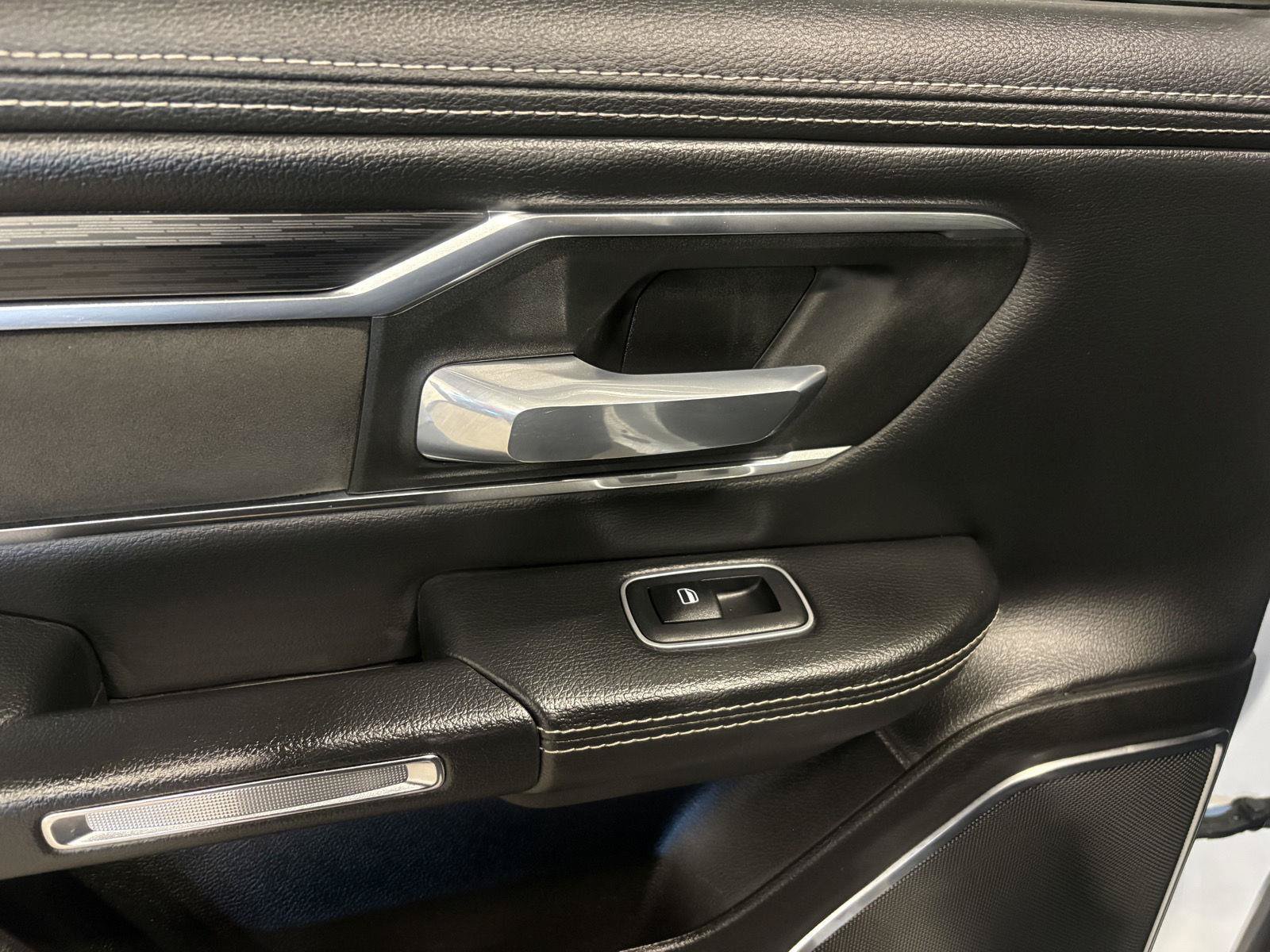 Used 2024 RAM 1500 Laramie AWD/4WD image 44