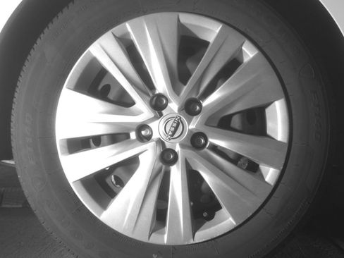 Used 2025 Nissan Sentra S FWD image 18