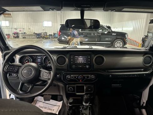 Used 2021 Jeep Wrangler Sport AWD/4WD image 9