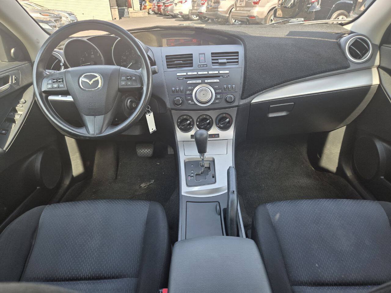 Used 2010 MAZDA MAZDA3 i Touring FWD image 20