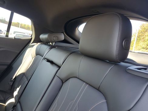 New 2025 Buick Envista Avenir image 10