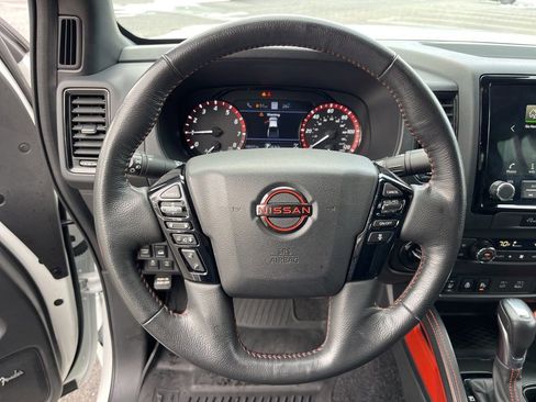 Used 2024 Nissan Frontier PRO-4X w/ Pro Premium Package image 16