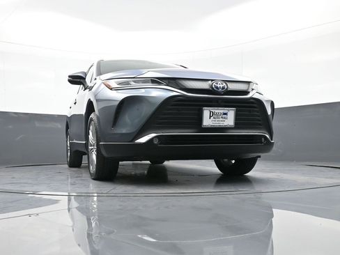 Used 2024 Toyota Venza Limited image 27