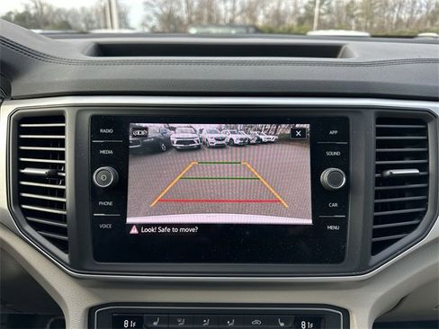 Used 2021 Volkswagen Atlas SE image 25