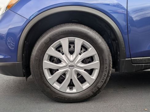 Used 2017 Nissan Rogue S image 8