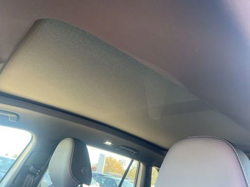 New 2026 Volkswagen Tiguan SE R-Line image 11