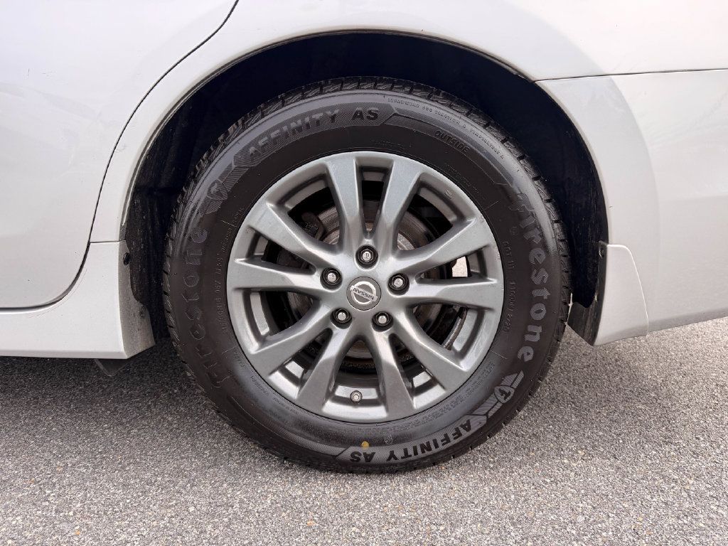 Used 2015 Nissan Altima 2.5 S w/ Special Edition Package FWD image 25