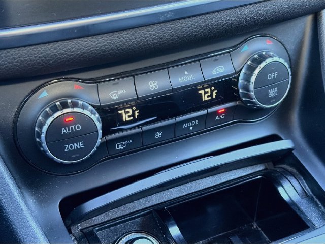 Used 2015 Mercedes-Benz CLA 250 4MATIC image 15