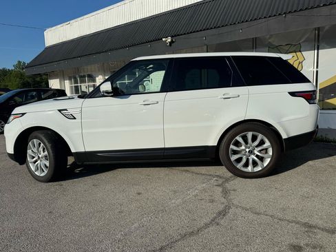 Used 2014 Land Rover Range Rover Sport Supercharged AWD/4WD image 3