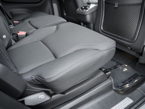 New 2026 Volvo XC90 B6 Plus w/ Protection Package Premier image 31