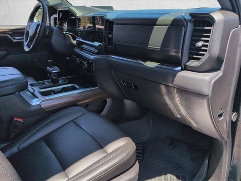 Used 2024 Chevrolet Silverado 1500 LT Trail Boss w/ Convenience Package II AWD/4WD image 21