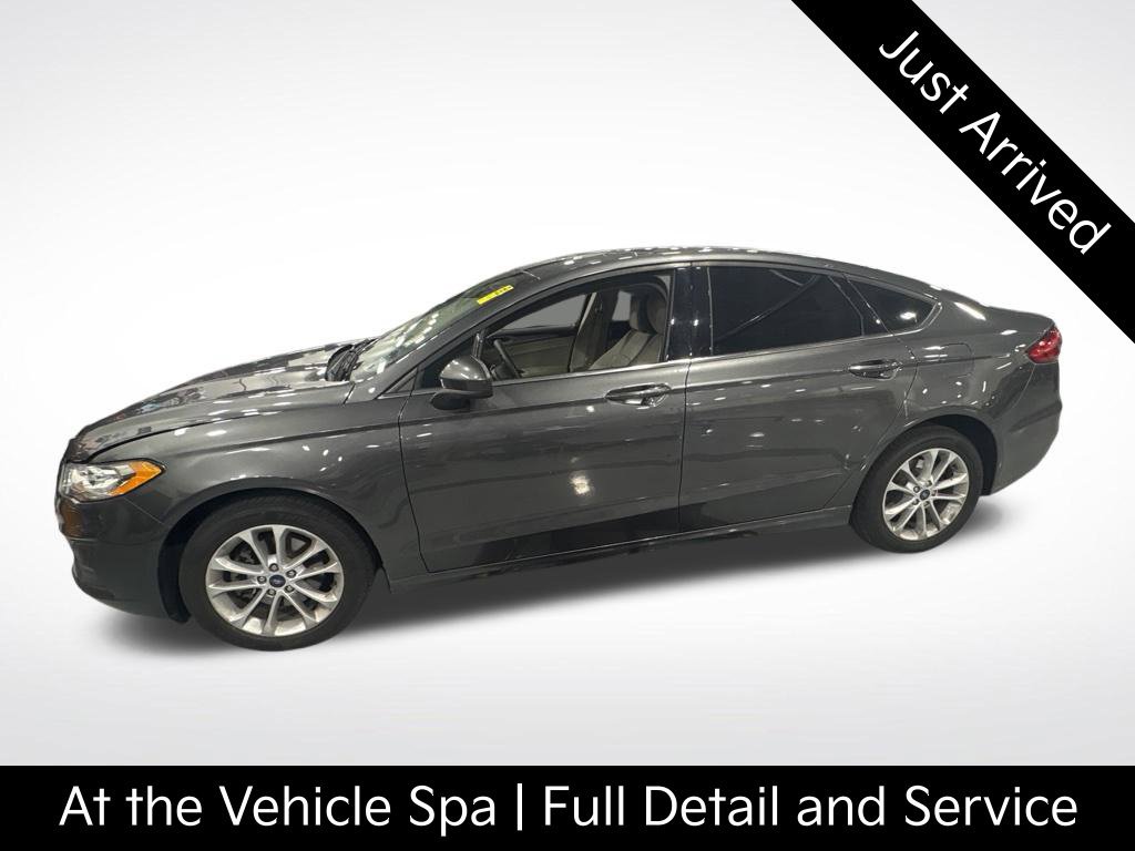 Used 2020 Ford Fusion SE FWD image 1
