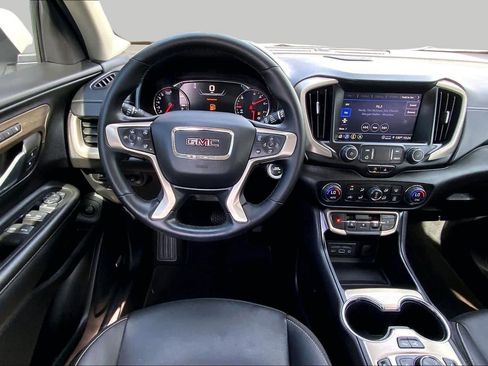 Used 2024 GMC Terrain Denali w/ Denali Premium Package AWD/4WD image 6