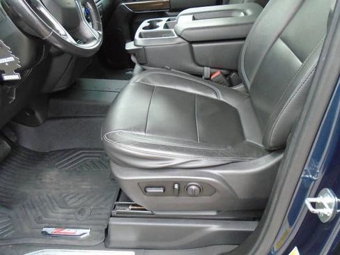 Used 2020 Chevrolet Silverado 1500 LT w/ All-Star Edition image 11