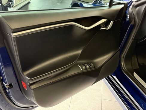 Used 2018 Tesla Model S 100D image 11