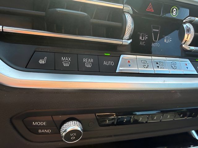 Used 2020 BMW 330i xDrive Sedan w/ Premium Package AWD/4WD image 19