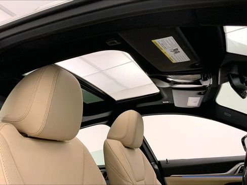 Certified 2023 BMW i4 eDrive35 RWD image 26