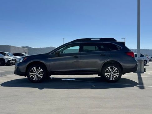 Used 2019 Subaru Outback 2.5i Limited w/ Popular Package #2 AWD/4WD image 8
