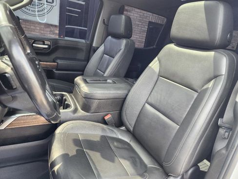 Used 2021 Chevrolet Silverado 1500 LT Trail Boss w/ Convenience Package II AWD/4WD image 18