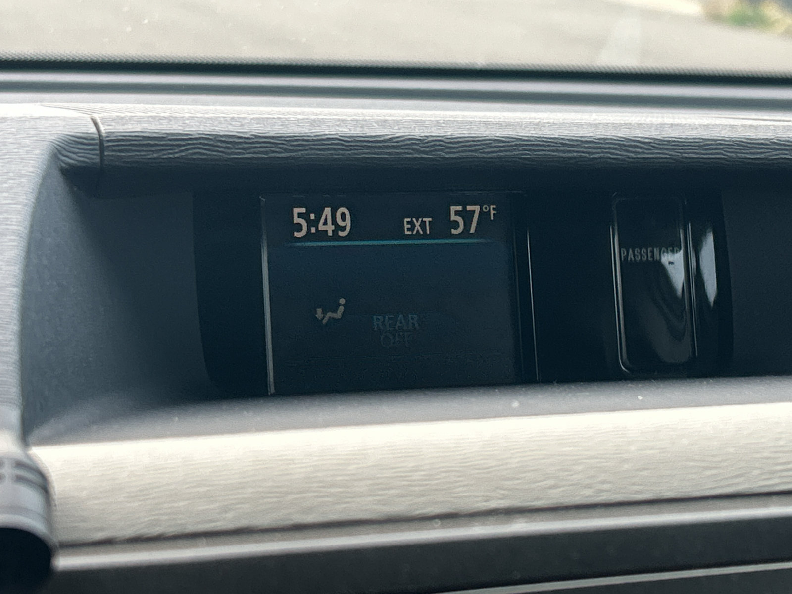 Used 2011 Toyota Sienna SE w/ Preferred Pkg FWD image 22