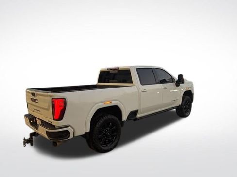 Used 2024 GMC Sierra 2500 AT4 w/ AT4 Premium Plus Package AWD/4WD image 3