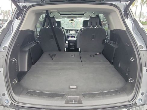 Used 2018 Buick Enclave Essence image 26