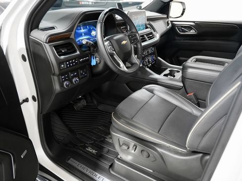 Used 2023 Chevrolet Tahoe Premier w/ Advanced Technology Package AWD/4WD image 9