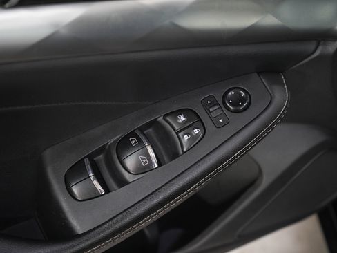 Used 2023 Nissan Maxima SL FWD image 18