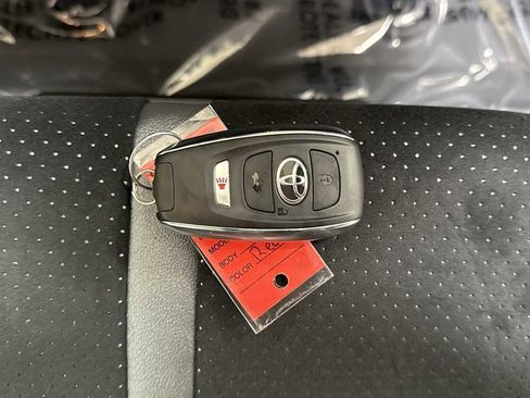 New 2025 Toyota GR86 Premium image 30