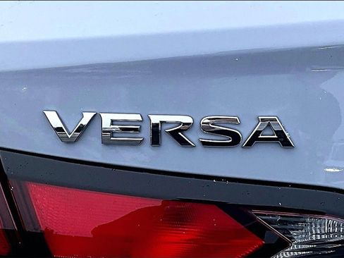 New 2025 Nissan Versa SV w/ Trunk Package image 9